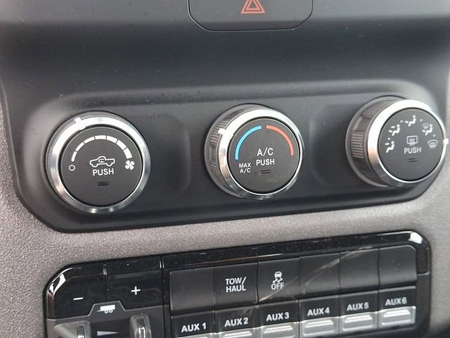 Used 2024 RAM 2500 Tradesman w/ Chrome Appearance Group image 15