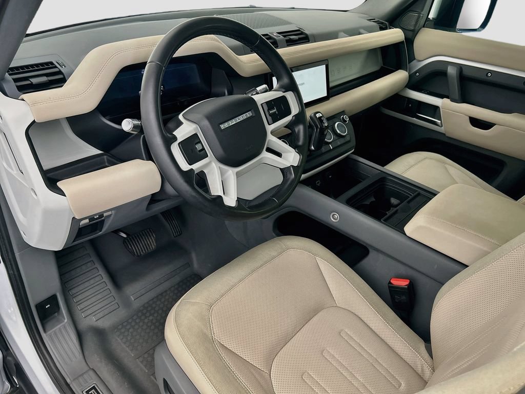 Used 2020 Land Rover Defender 110 First Edition AWD/4WD image 9