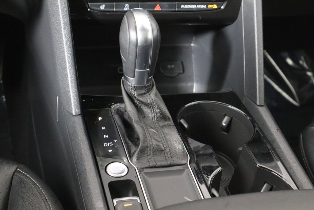 Used 2019 Volkswagen Atlas SEL FWD image 14