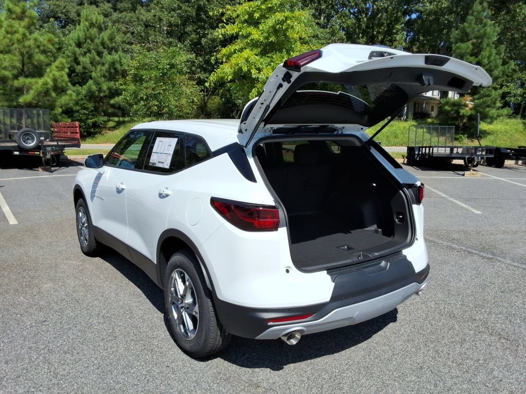 New 2026 Chevrolet Blazer LT FWD image 13