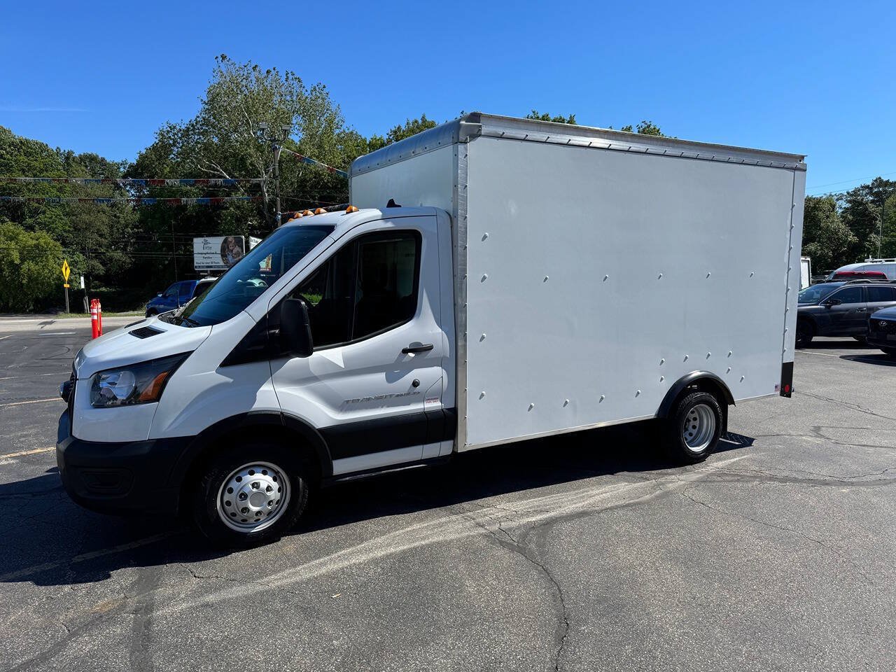 Used 2023 Ford Transit 350 DRW RWD image 7