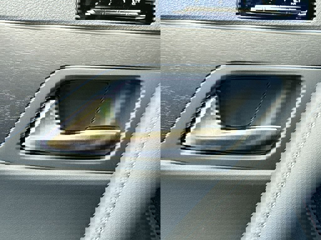 New 2026 Lexus LX 700h Luxury image 13