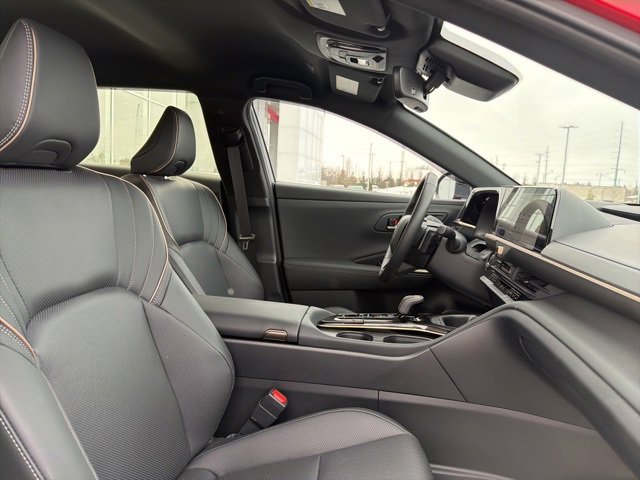 Certified 2025 Toyota Crown Signia XLE image 32