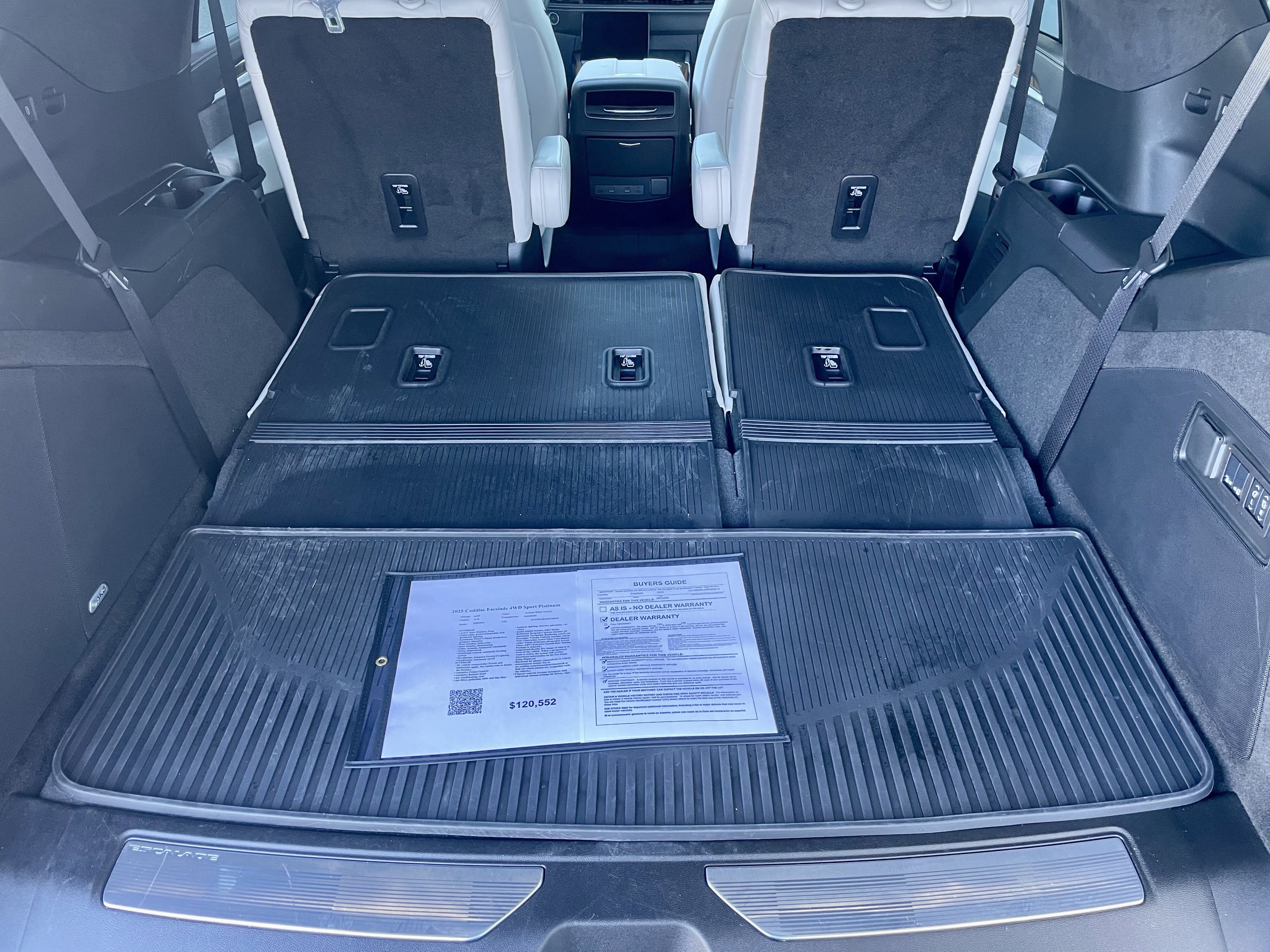 Used 2025 Cadillac Escalade Sport Platinum w/ LPO, ONYX Package image 38