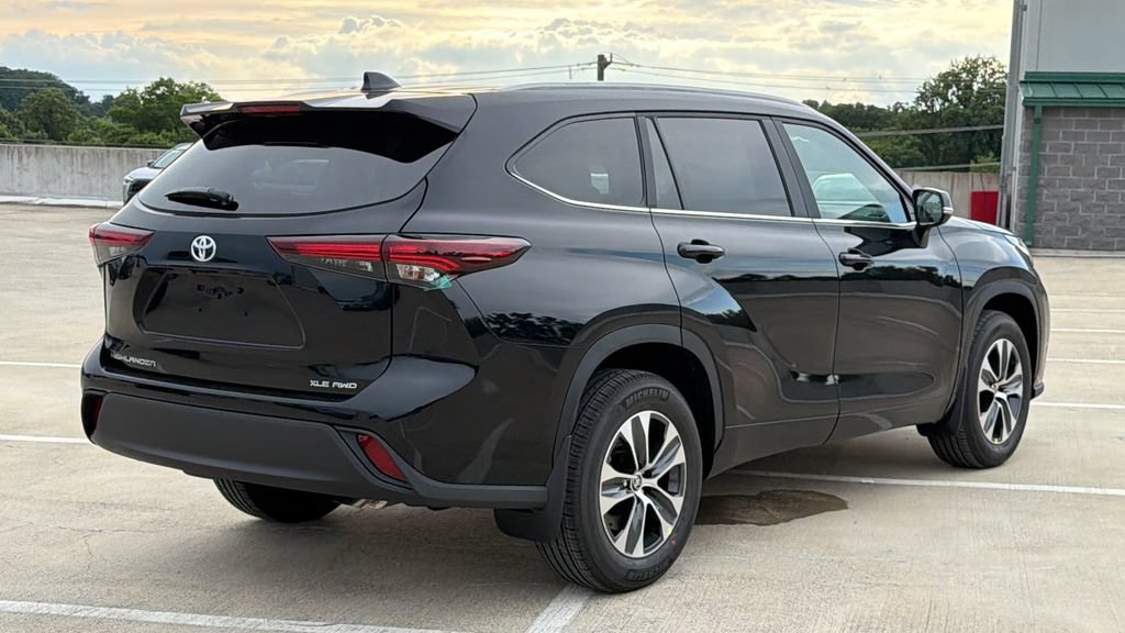 New 2026 Toyota Highlander XLE AWD/4WD image 4