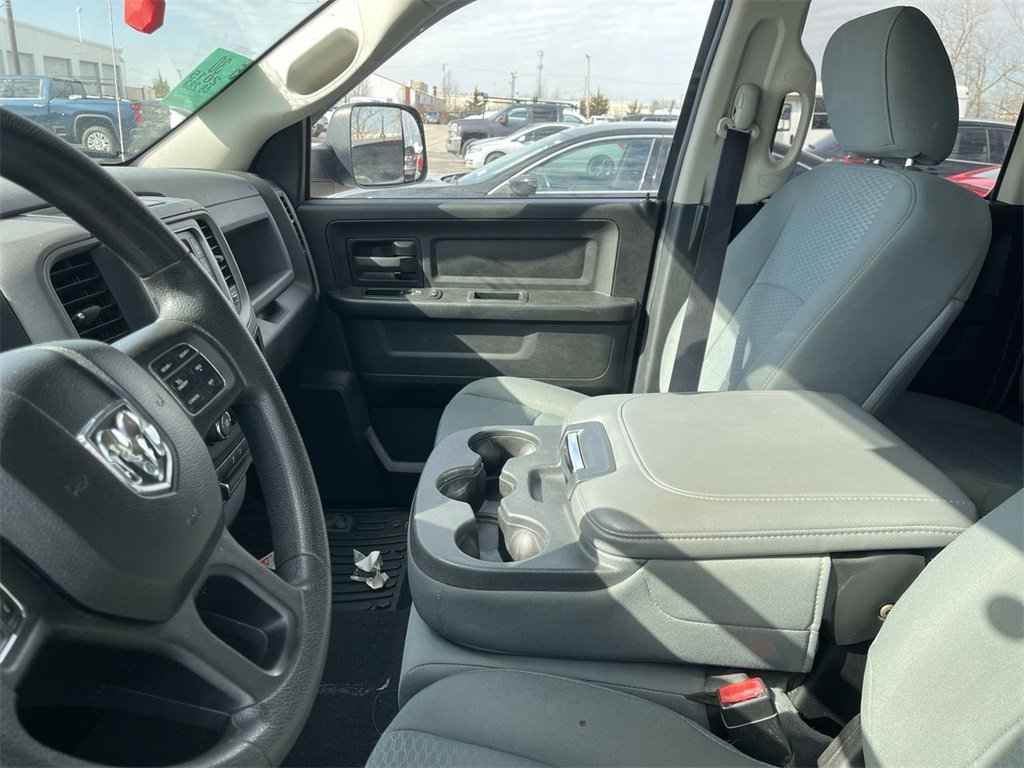 Used 2015 RAM 1500 ST w/ SXT Appearance Group image 4