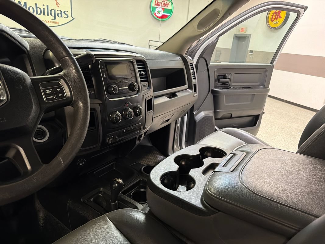 Used 2018 RAM 2500 Tradesman w/ Chrome Appearance Group AWD/4WD image 25