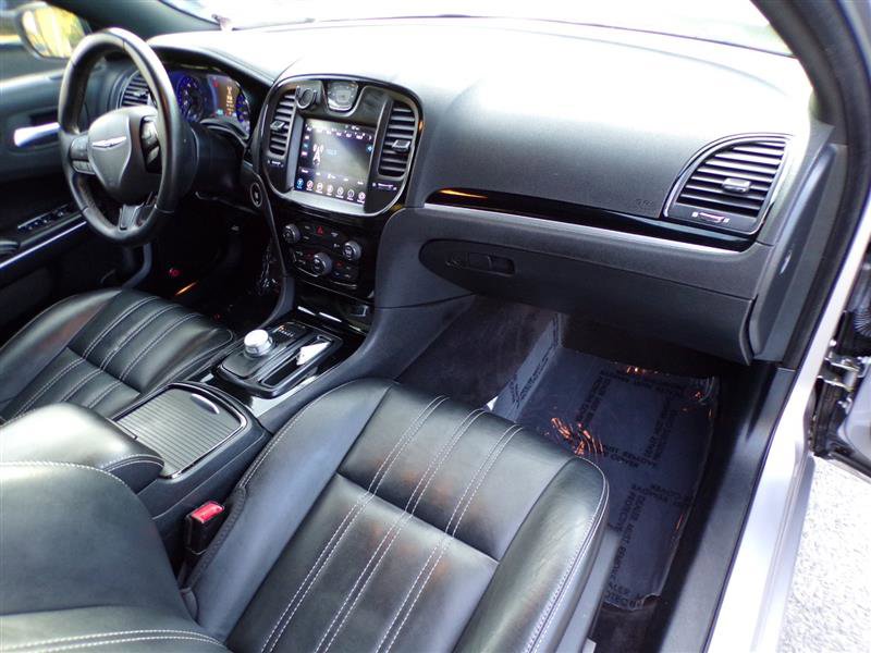 Used 2017 Chrysler 300 S image 19
