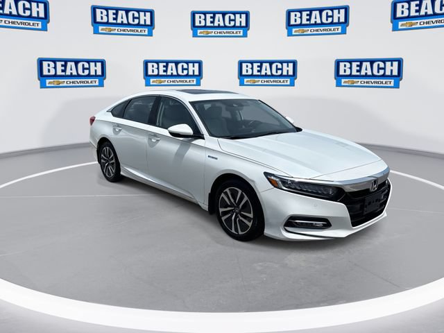Used 2018 Honda Accord Touring image 2
