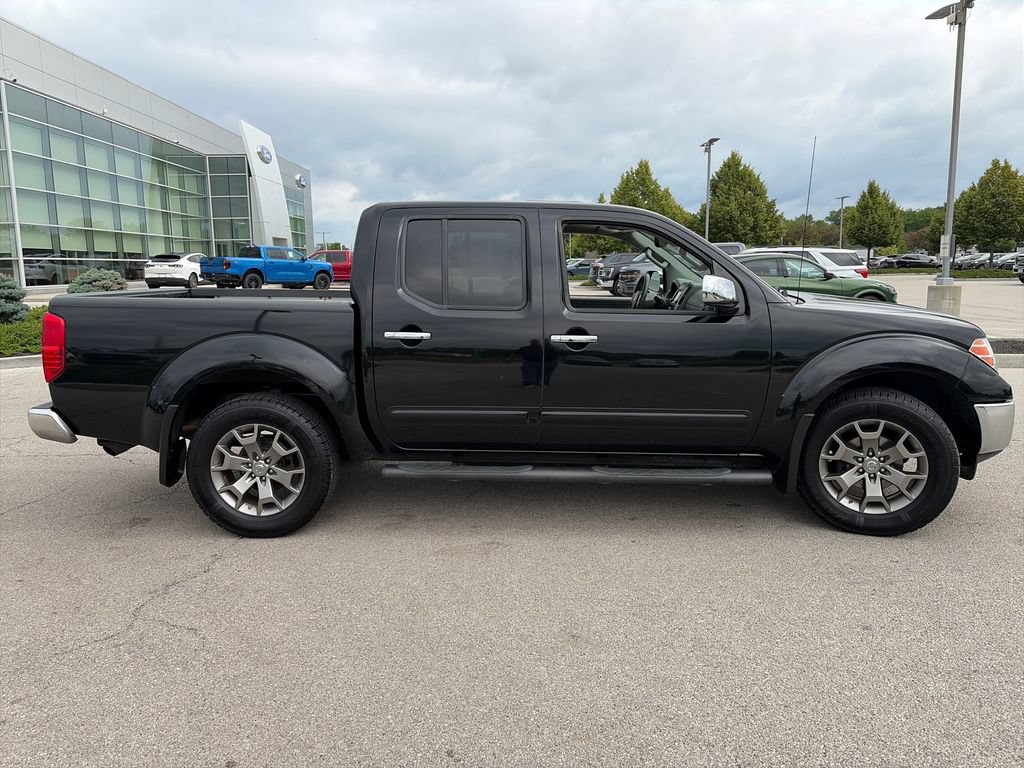 Used 2016 Nissan Frontier SL w/ Moonroof Package AWD/4WD image 8
