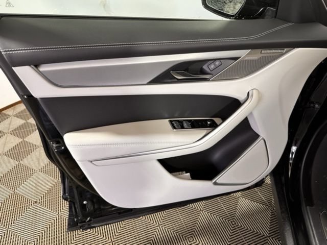 New 2026 Jaguar F-PACE R-Dynamic S AWD/4WD image 10