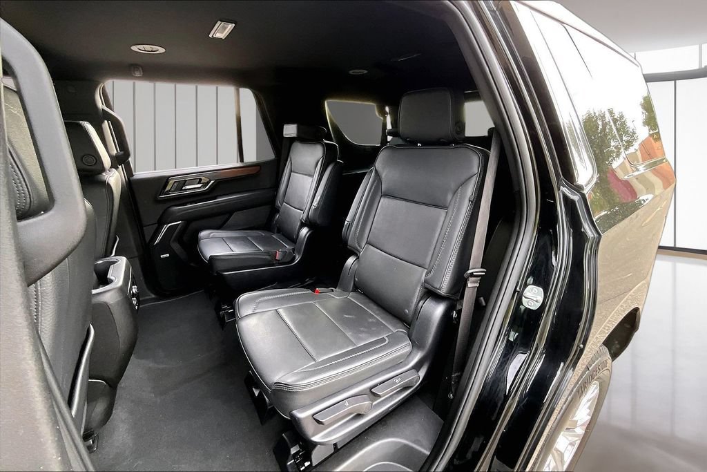Used 2025 GMC Yukon Denali AWD/4WD image 28