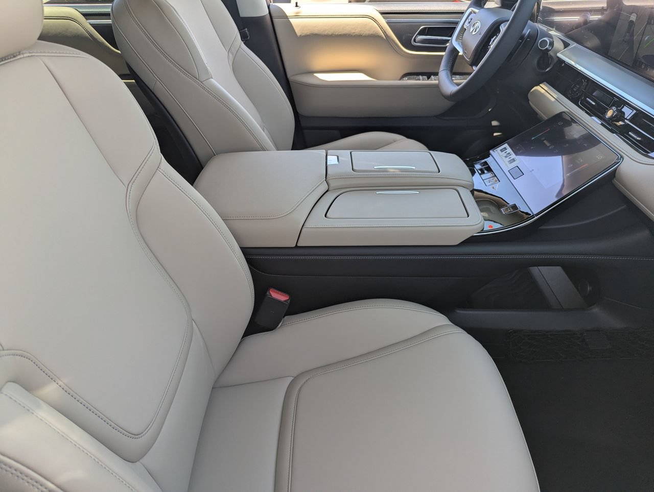 New 2026 INFINITI QX80 Pure w/ Cargo Package RWD image 30