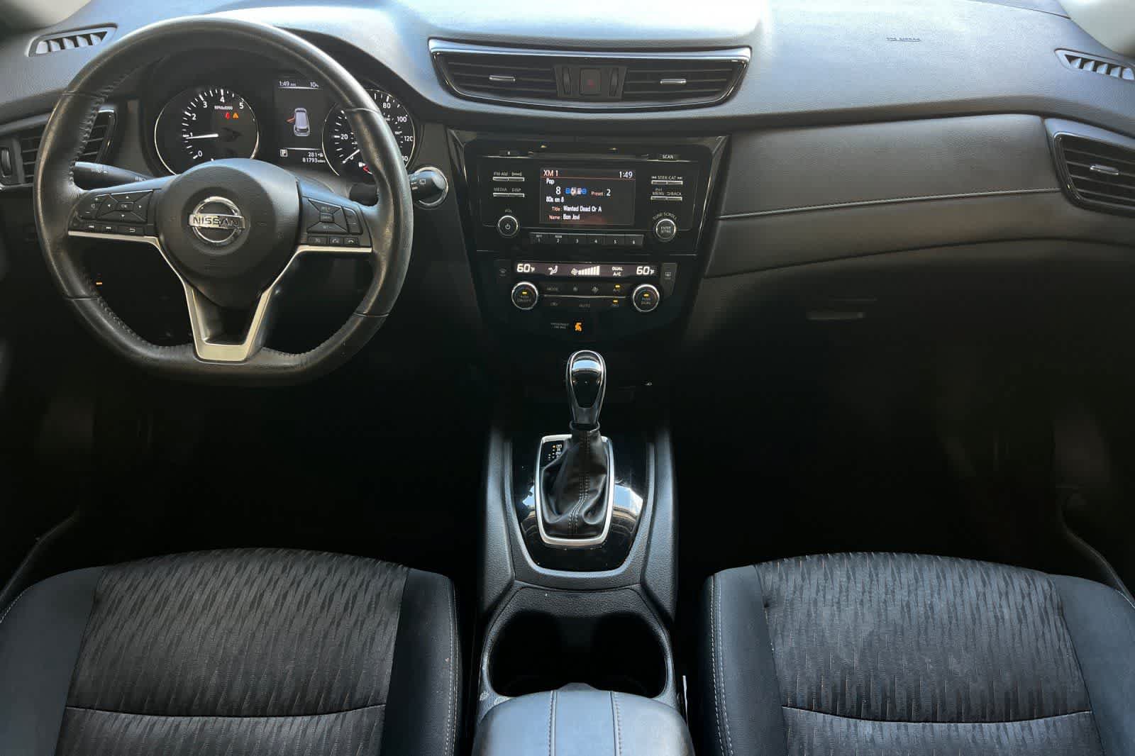 Used 2017 Nissan Rogue SV FWD image 4