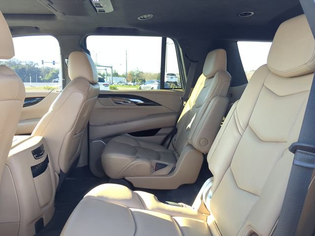 Used 2020 Cadillac Escalade Platinum image 10
