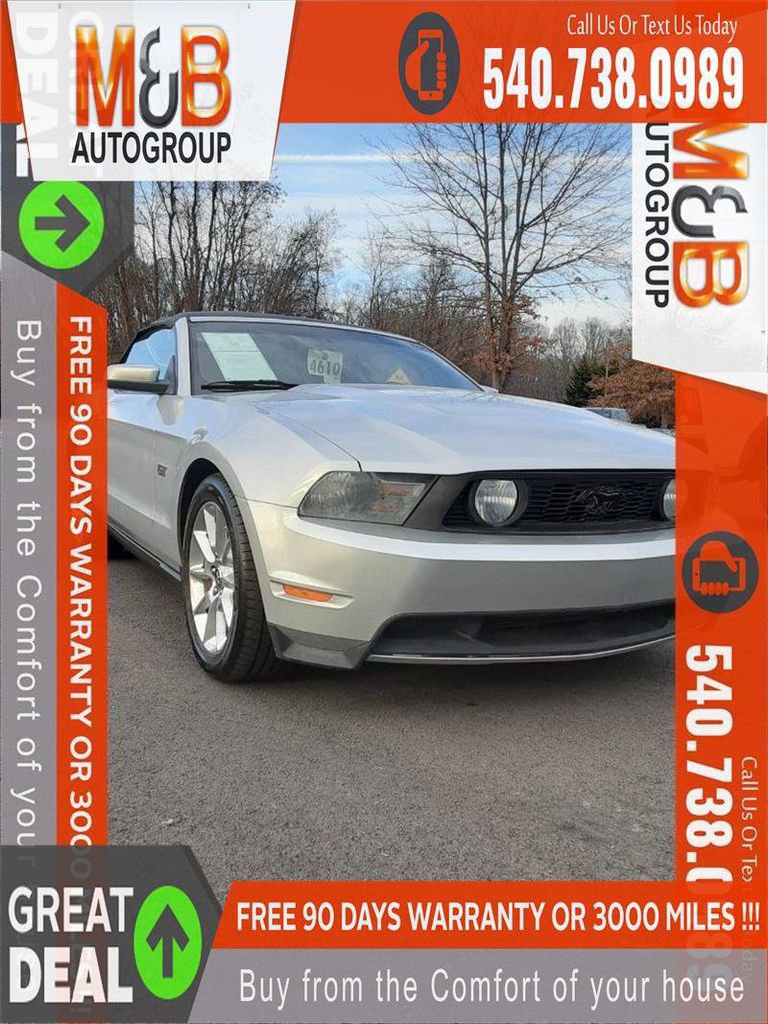 Used 2010 Ford Mustang GT image 1