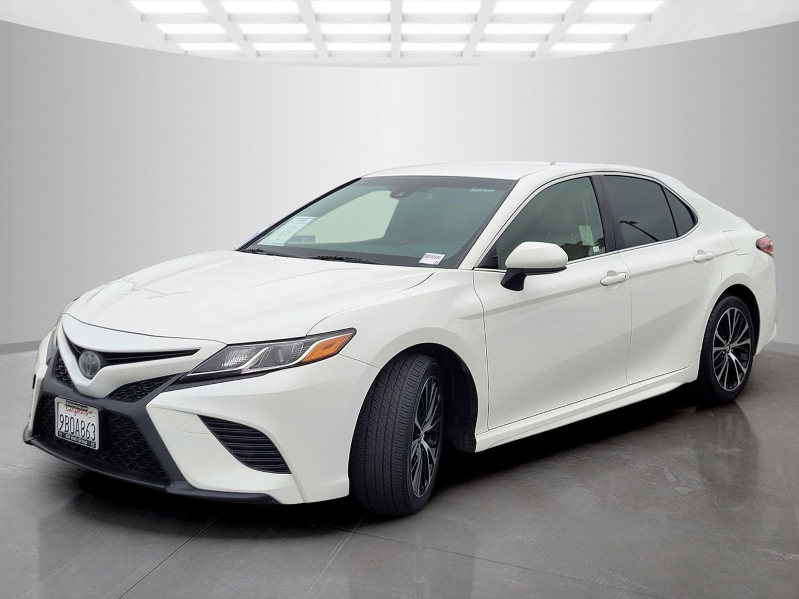 Used 2018 Toyota Camry SE FWD image 8