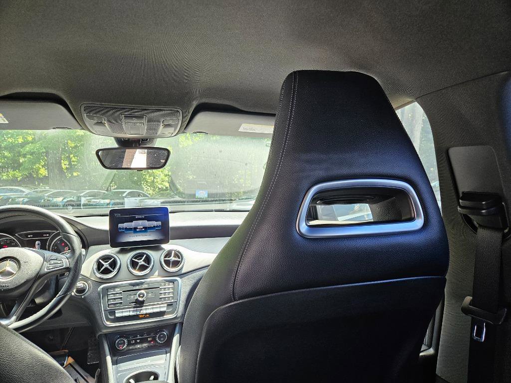 Used 2018 Mercedes-Benz CLA 250 image 35