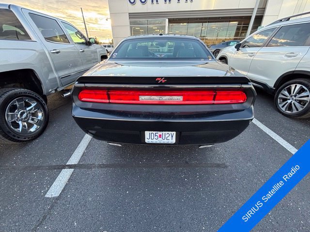 Used 2010 Dodge Challenger R/T RWD image 6