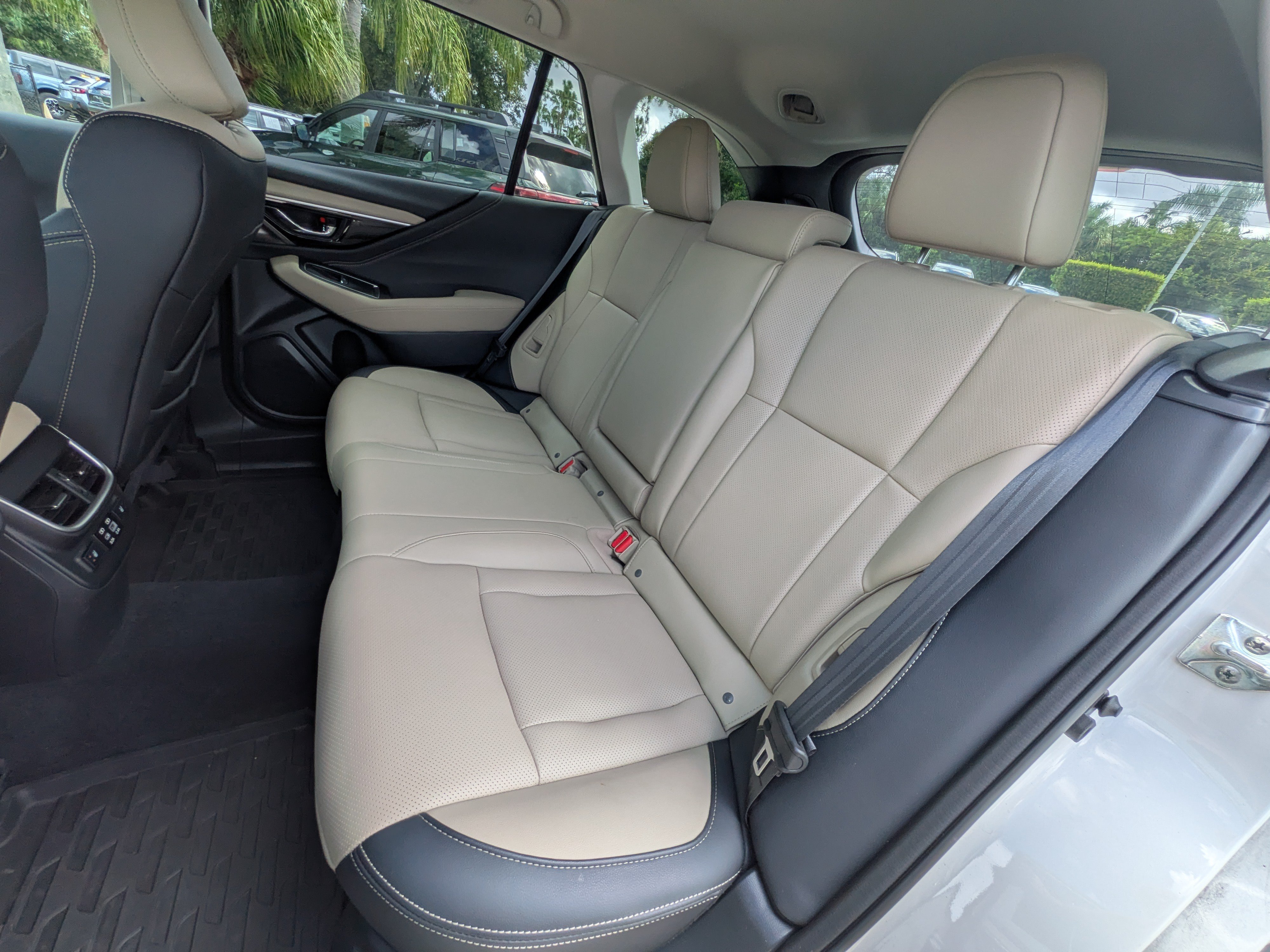 Certified 2024 Subaru Outback Limited AWD/4WD image 15