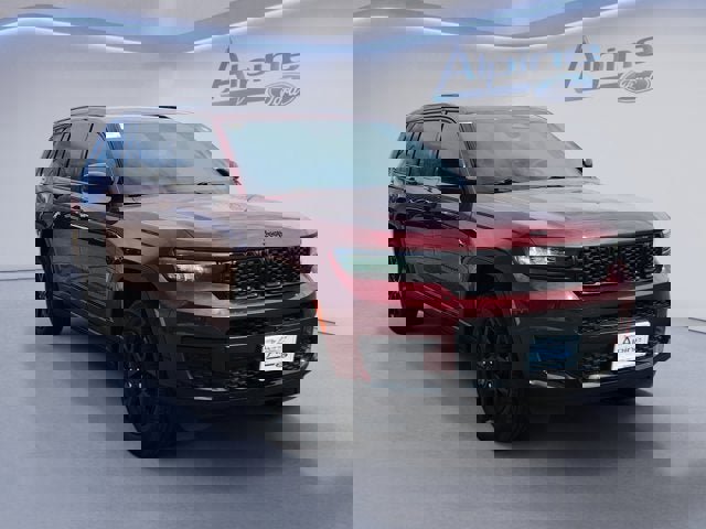 Used 2024 Jeep Grand Cherokee L Altitude image 7