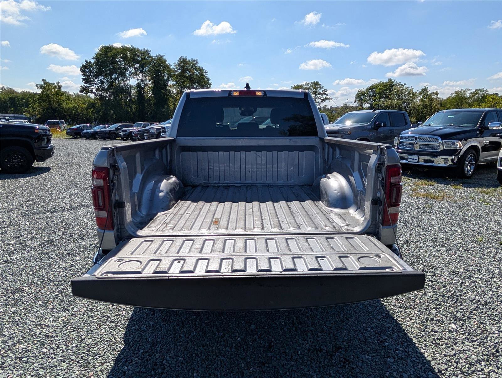 Used 2024 RAM 1500 Laramie image 11