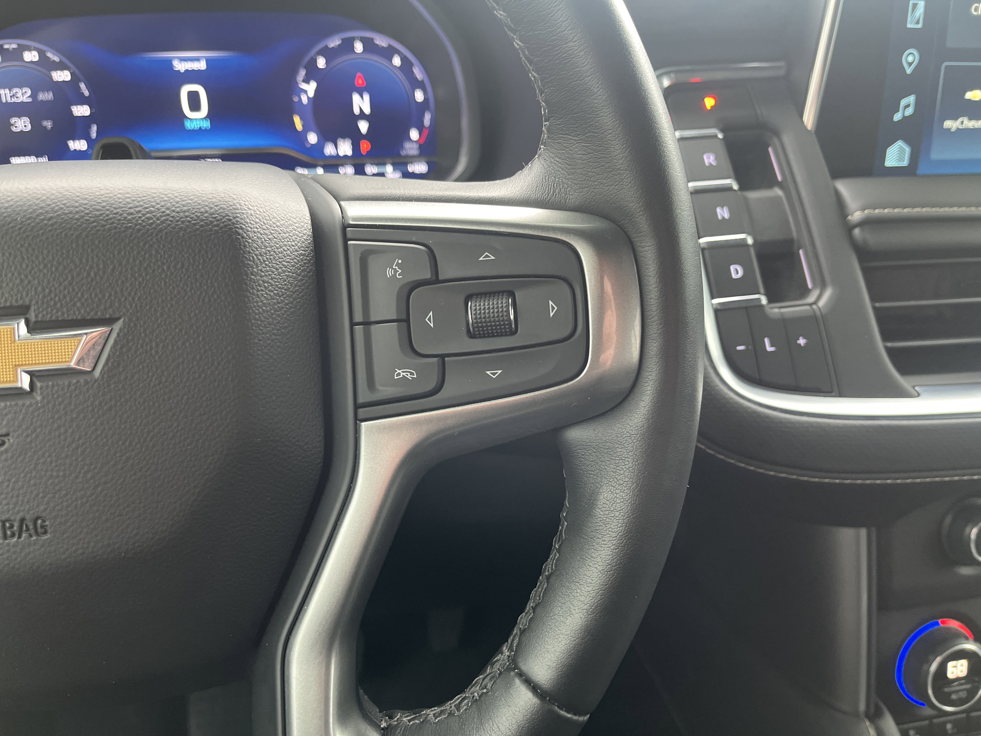 Used 2023 Chevrolet Tahoe Premier w/ Advanced Technology Package image 32