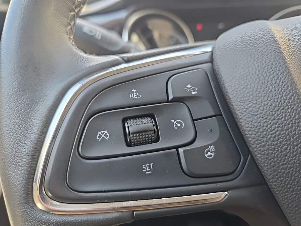 Used 2023 Buick Encore GX Essence w/ Experience Buick Package FWD image 41