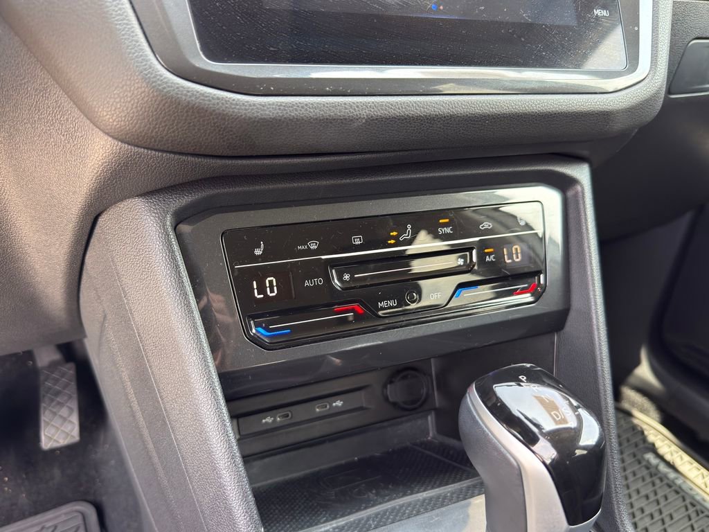 Used 2023 Volkswagen Tiguan SE FWD image 14