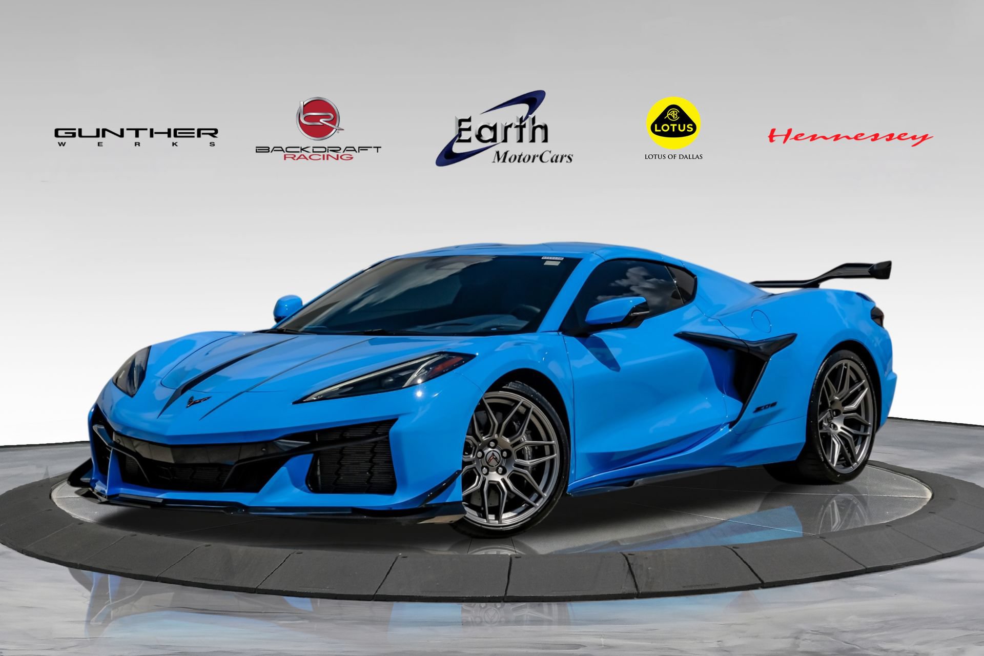 Used 2024 Chevrolet Corvette Z06 w/ Z07 Performance Package RWD image 1