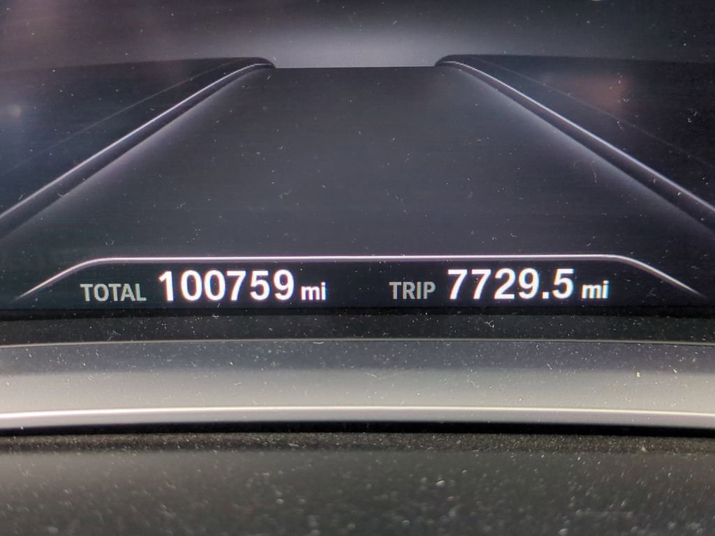 Used 2018 BMW 740i image 30