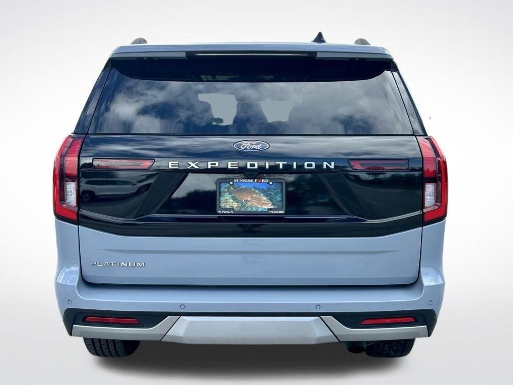 Used 2025 Ford Expedition Platinum w/ Driver's Package image 6