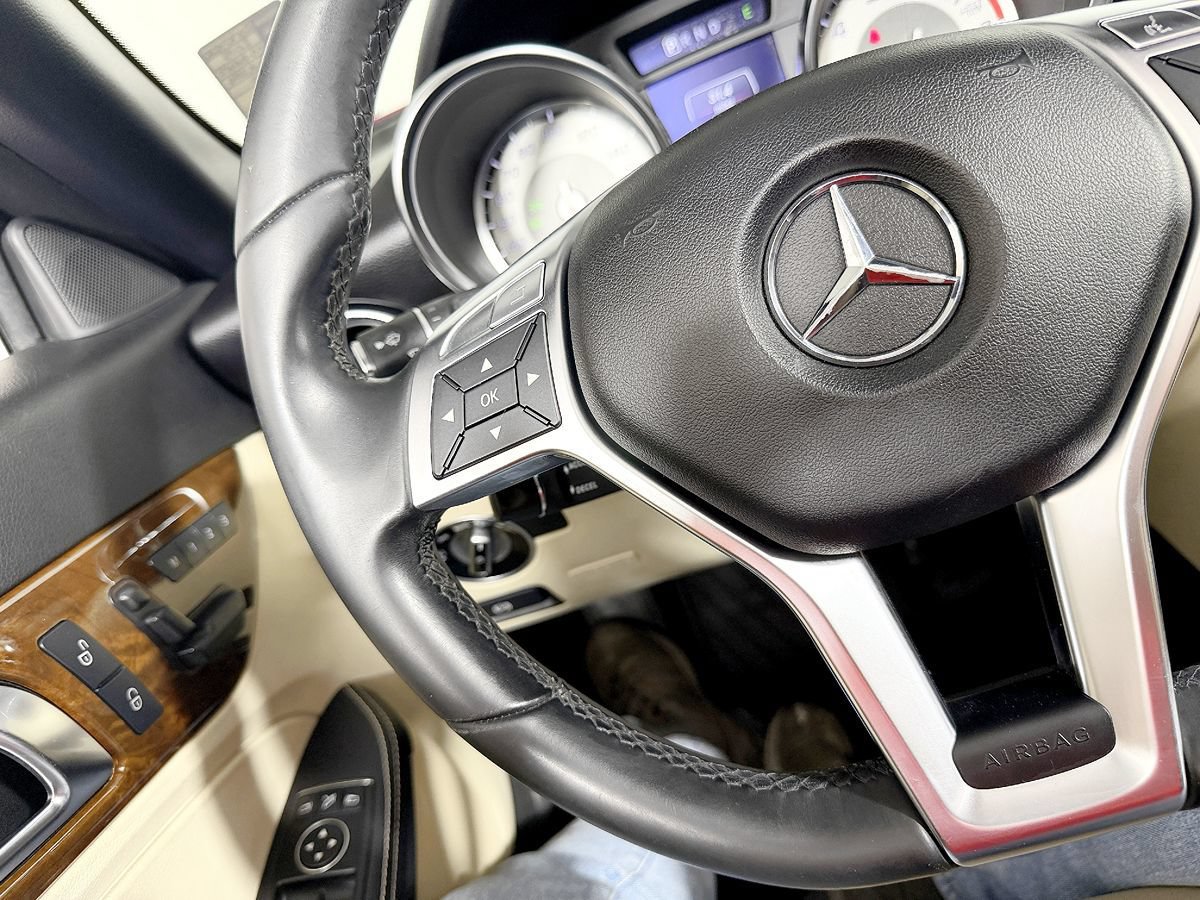 Used 2015 Mercedes-Benz SLK 250 image 50