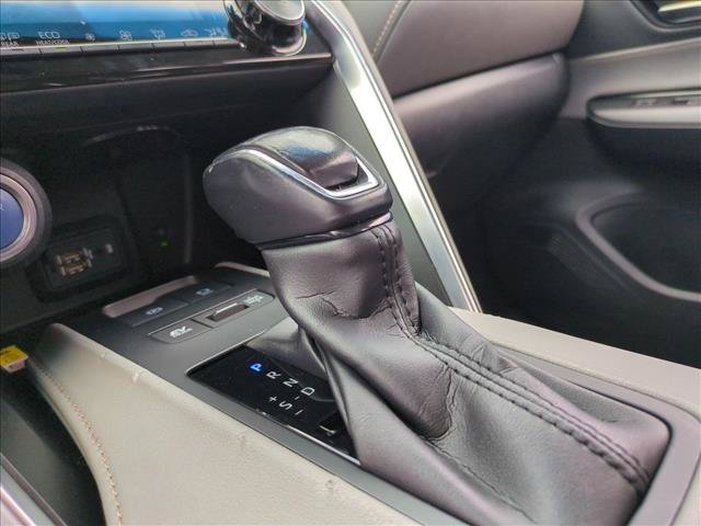 Certified 2022 Toyota Venza LE AWD/4WD image 12