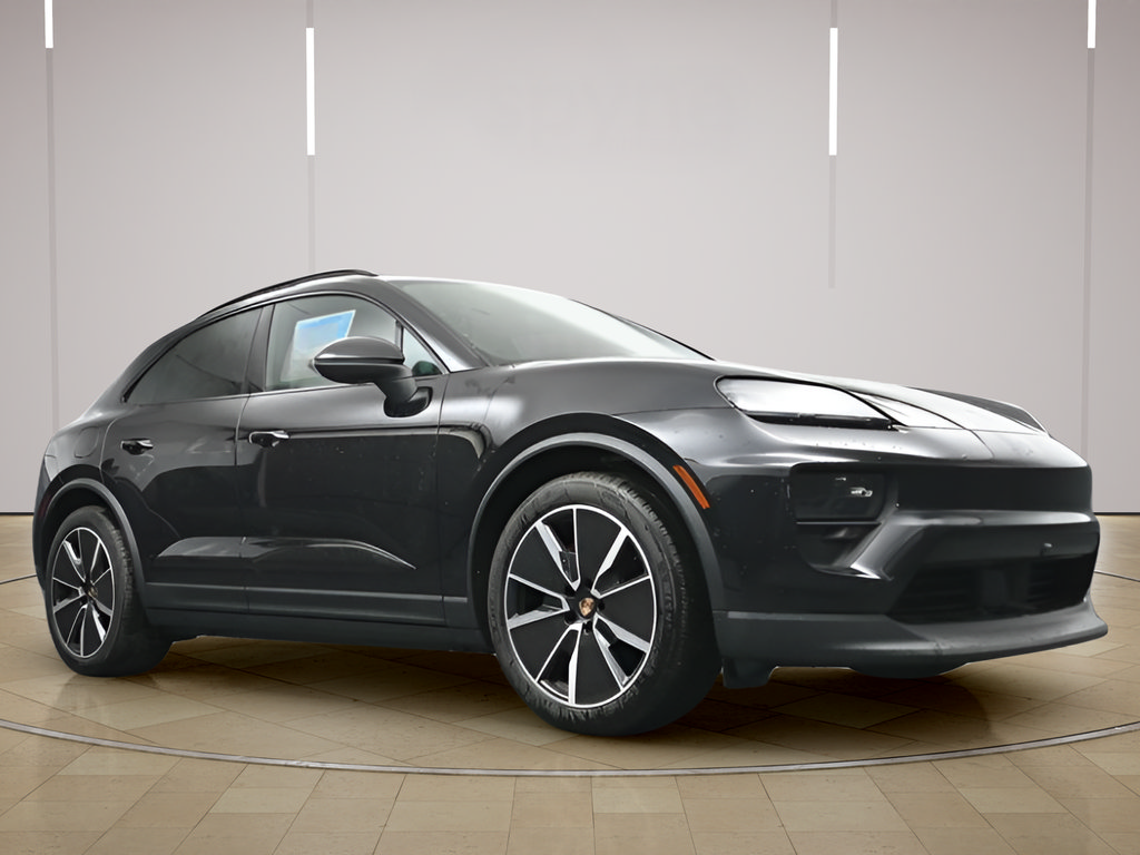 New 2025 Porsche Macan 4S Electric AWD/4WD image 30
