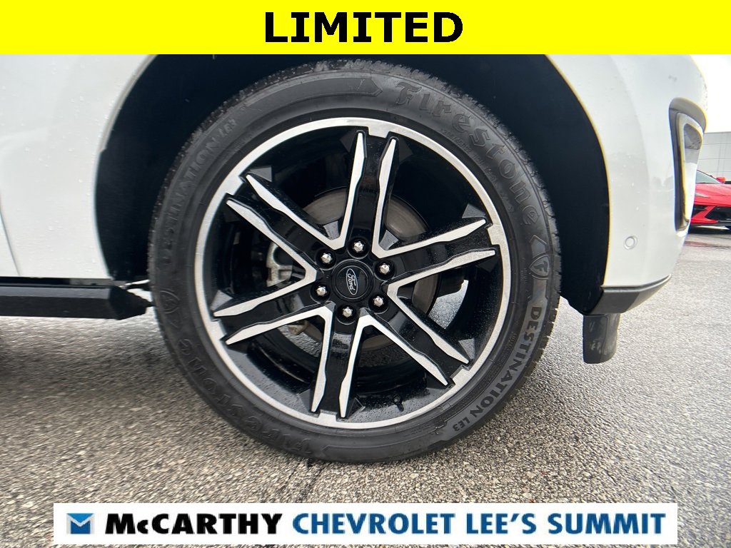 Used 2021 Ford Expedition Limited image 16