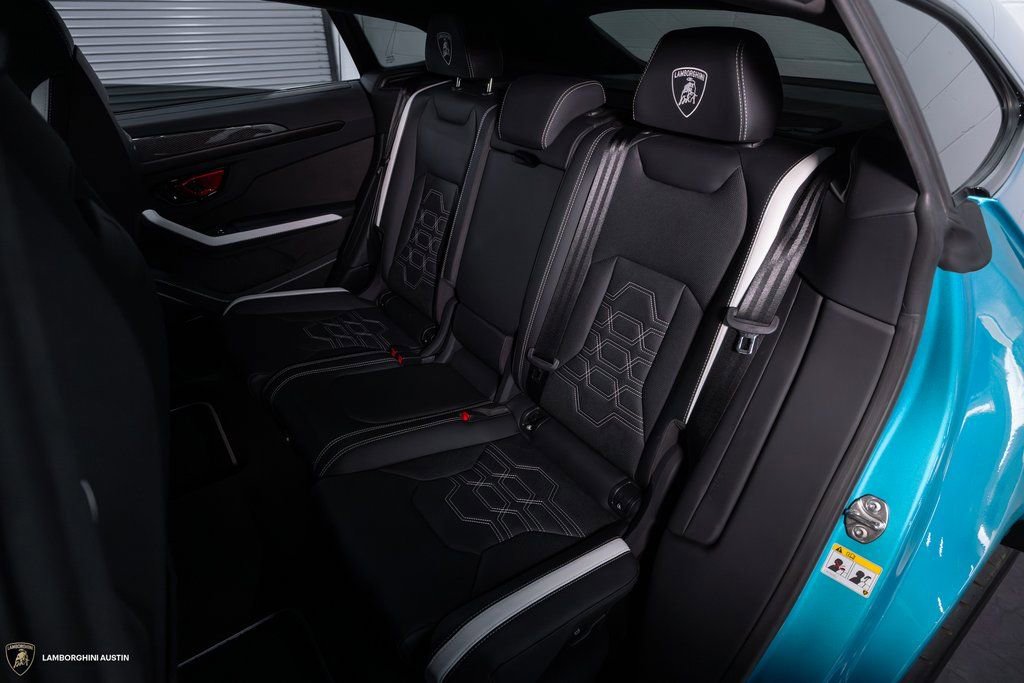 Used 2025 Lamborghini Urus SE image 43