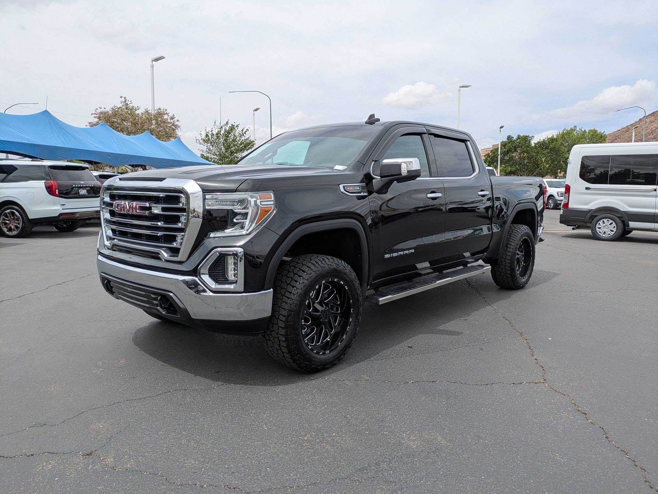 Used 2021 GMC Sierra 1500 SLT w/ SLT Convenience Package AWD/4WD image 8