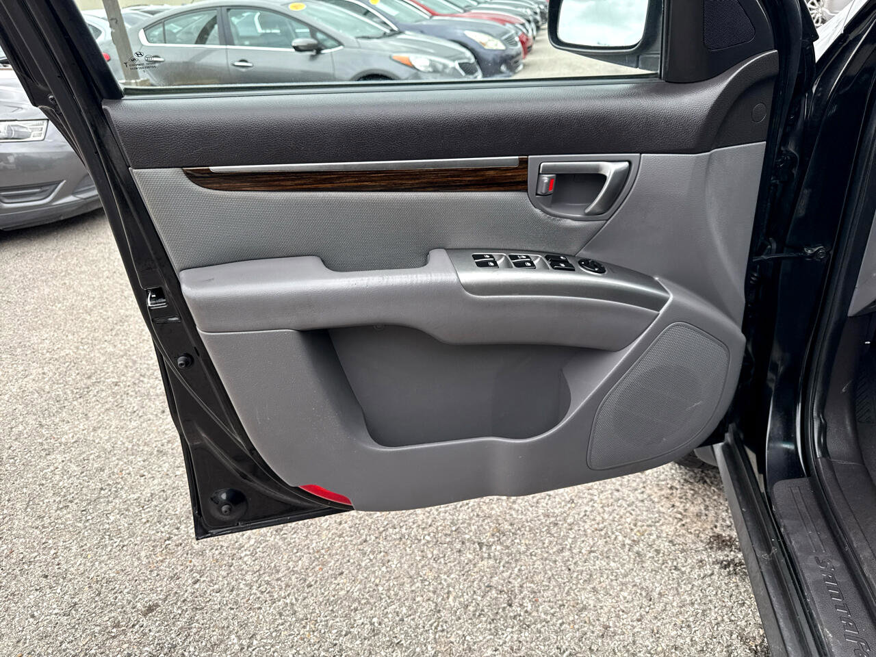 Used 2010 Hyundai Santa Fe GLS image 11