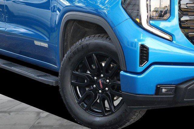 Used 2023 GMC Sierra 1500 Elevation AWD/4WD image 3