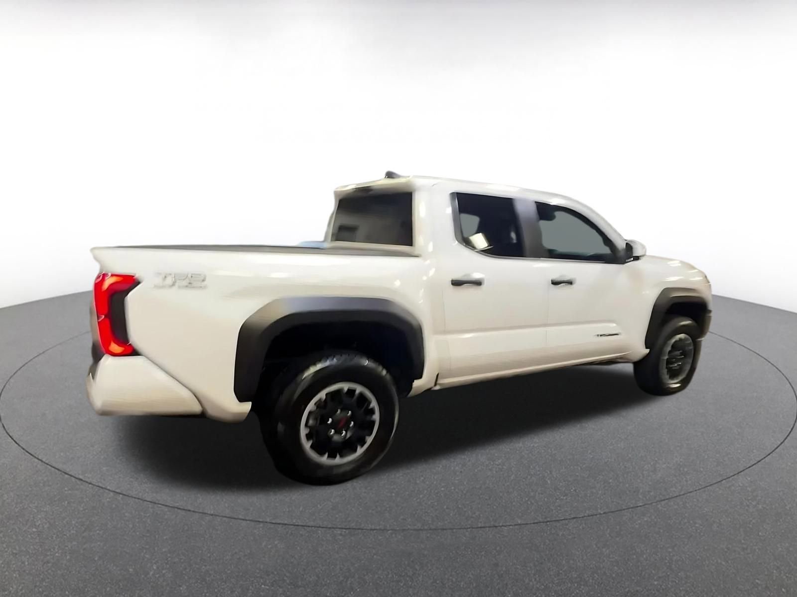Used 2025 Toyota Tacoma TRD Off-Road image 14
