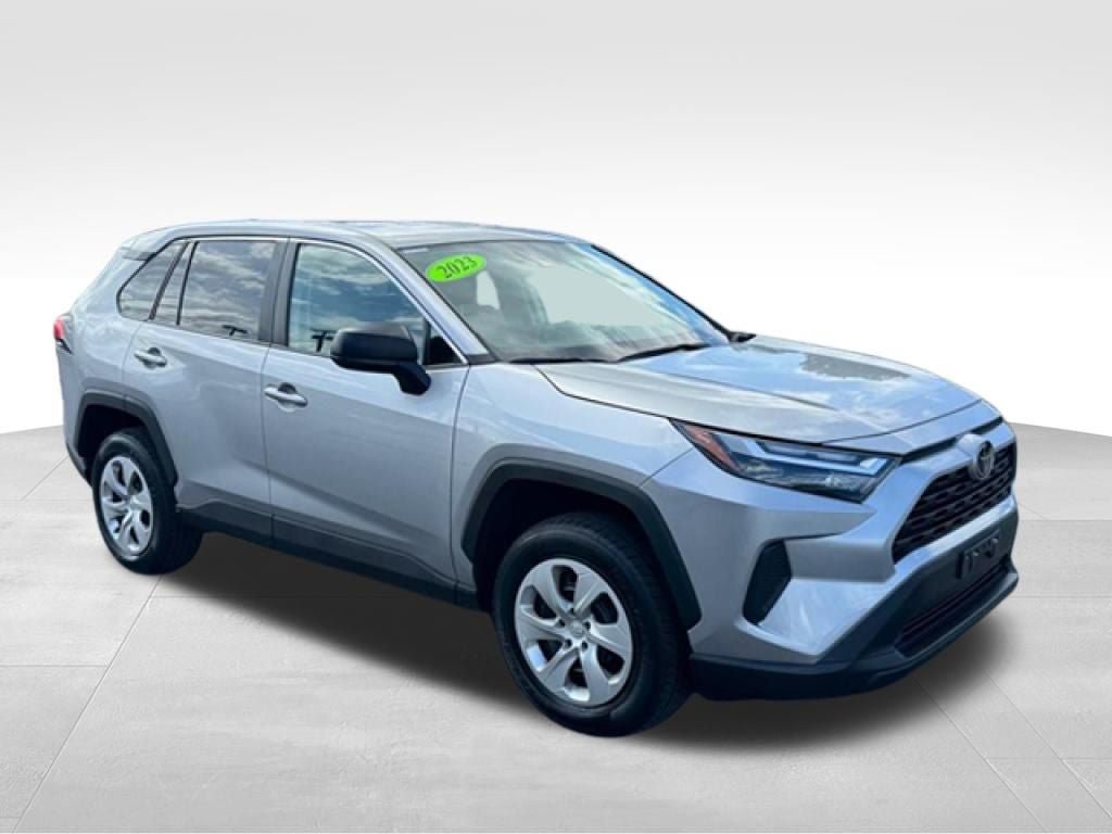 Used 2023 Toyota RAV4 LE AWD/4WD image 9