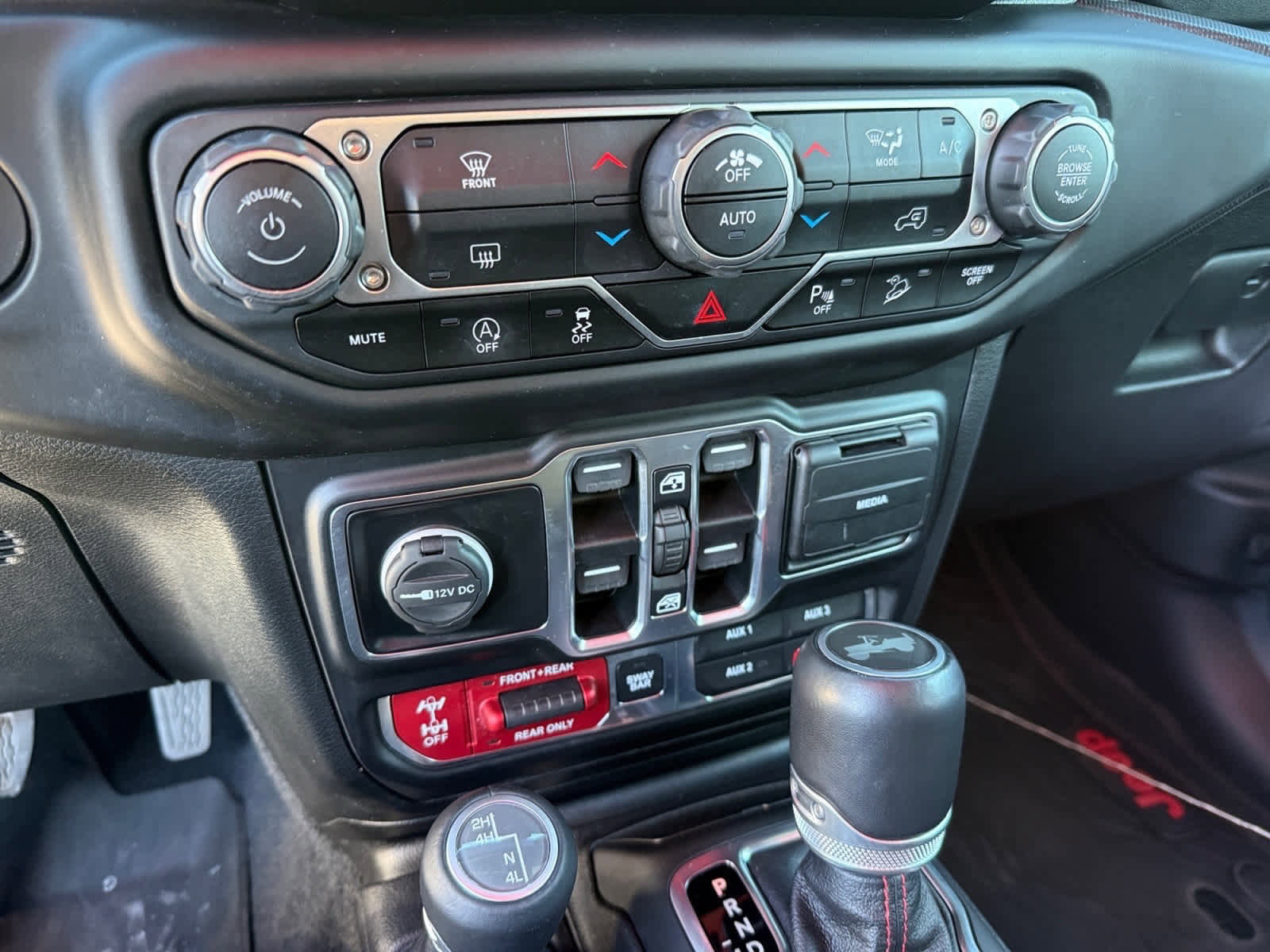 Used 2020 Jeep Wrangler Unlimited Rubicon w/ Quick Order Package 28Y Recon image 19