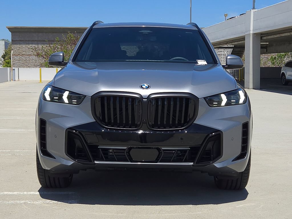 New 2026 BMW X5 sDrive40i w/ M Sport Package RWD image 2