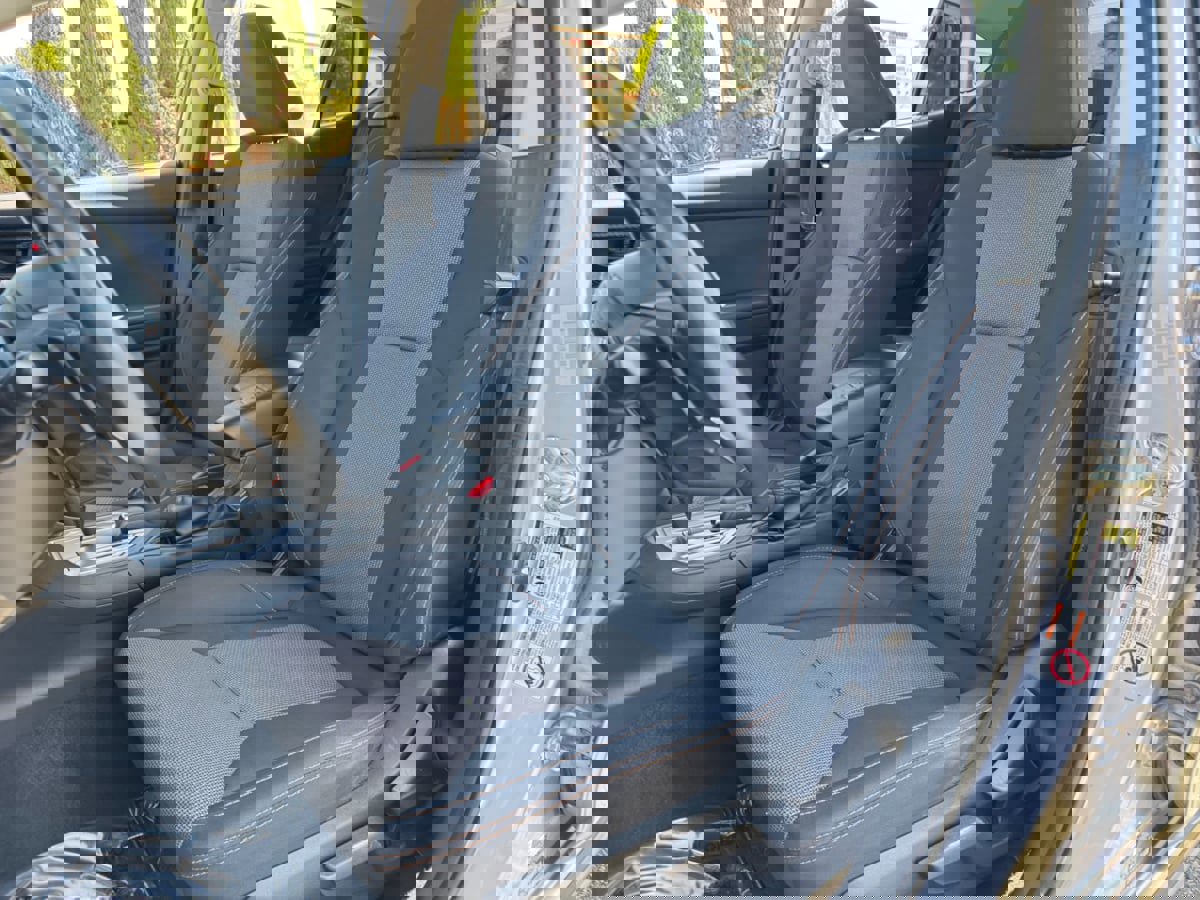 Used 2019 Subaru Crosstrek 2.0i Premium w/ Eyesight System image 17