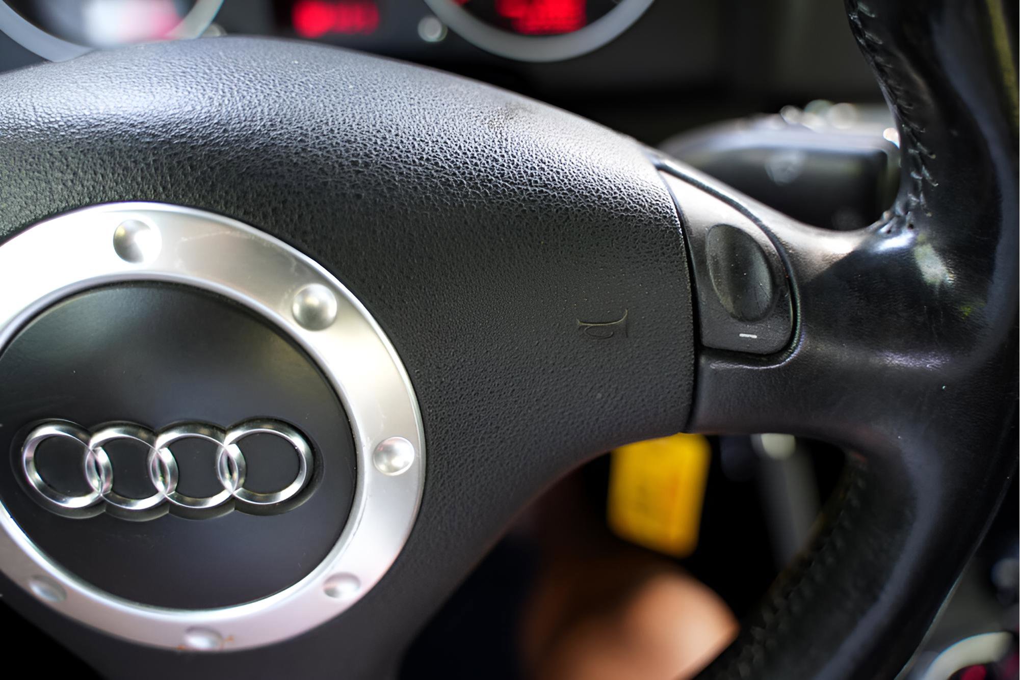 Used 2003 Audi TT 1.8T image 25