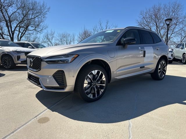 New 2026 Volvo XC60 T8 Plus w/ Protection Package Premier image 3