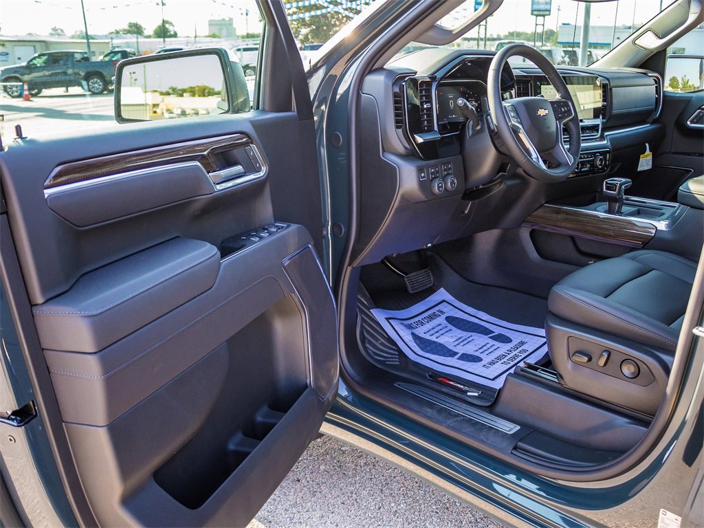 New 2026 Chevrolet Silverado 1500 LT w/ All Star Edition Plus image 24