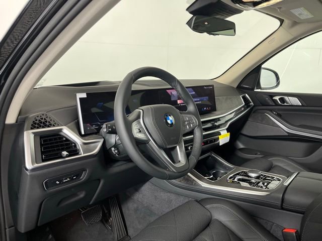 Used 2026 BMW X7 xDrive40i w/ Premium Package image 9