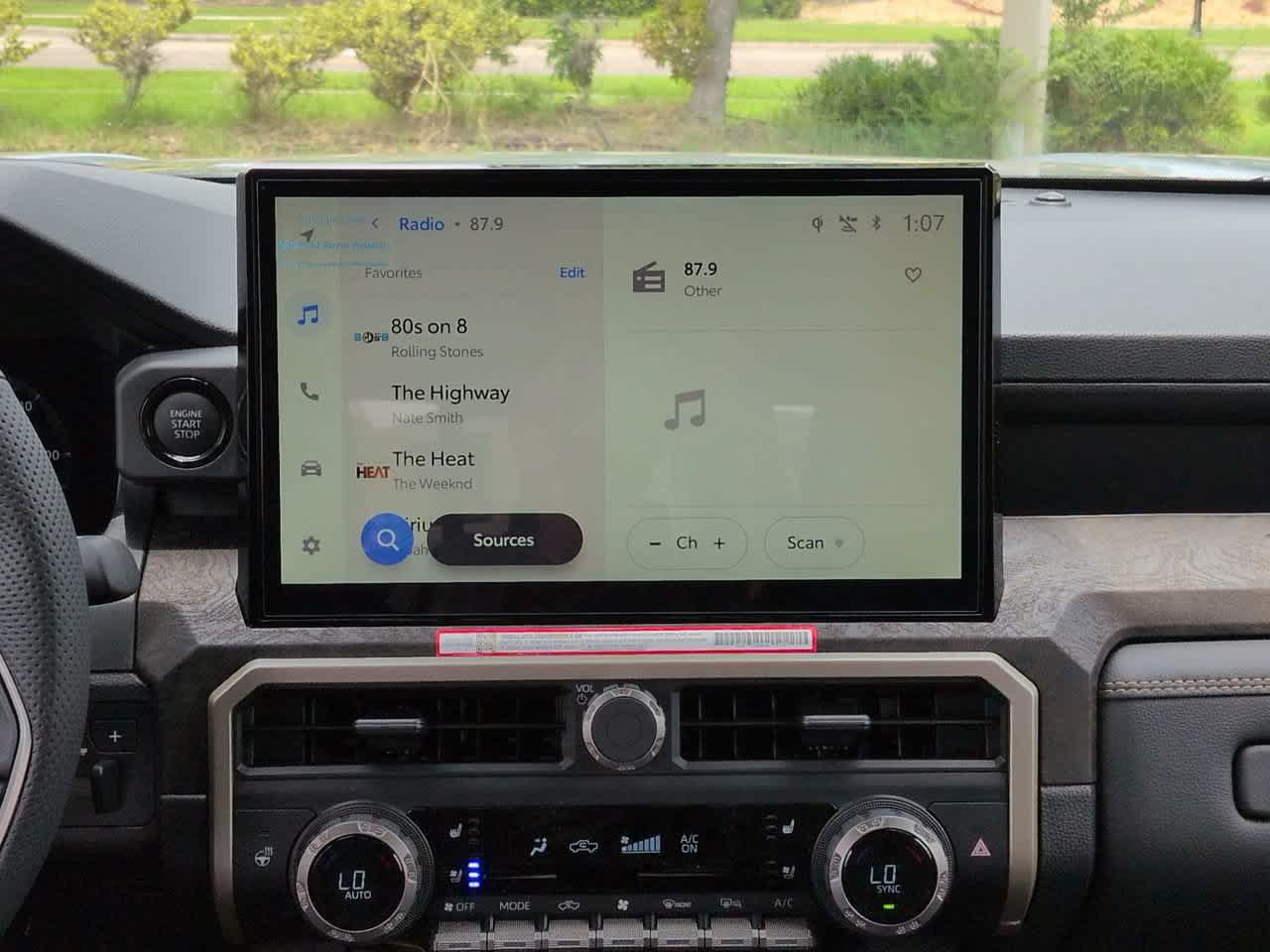 New 2026 Toyota Tacoma Limited AWD/4WD image 17